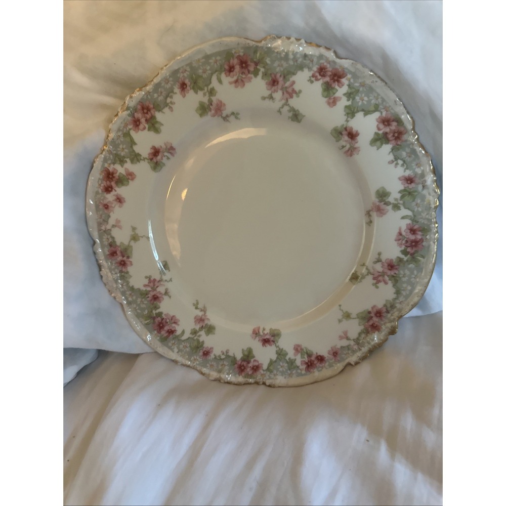 Antiq.  J. Pouyat Limoges Plate Shabby– Chic Floral Garland & Gold Rim. 8.5 In